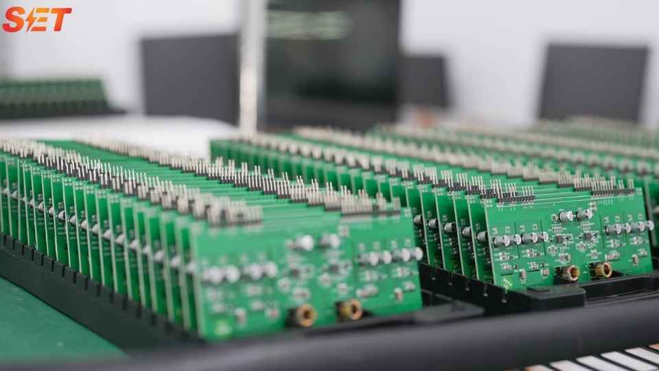 Active vs passive harmonic filter control boards for production and testing